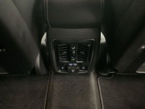 Used 2015 Jeep Grand Cherokee Limited AWD/4WD image 27
