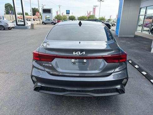 Used 2024 Kia Forte LXS FWD image 5