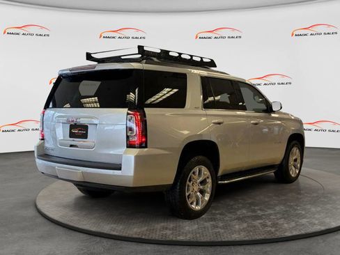 Used 2017 GMC Yukon SLT w/ Open Road Package AWD/4WD image 6