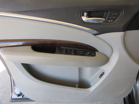Used 2018 Acura MDX SH-AWD image 30