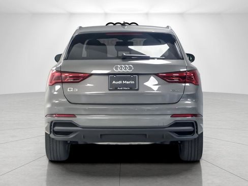 Used 2025 Audi Q3 2.0T Premium w/ Convenience Package image 4