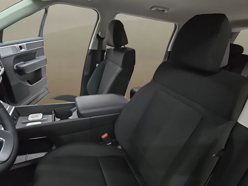 New 2026 Hyundai Santa Fe SE image 13