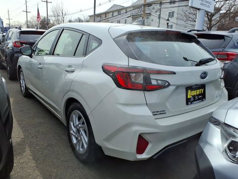 Certified 2025 Subaru Impreza 2.0i image 3