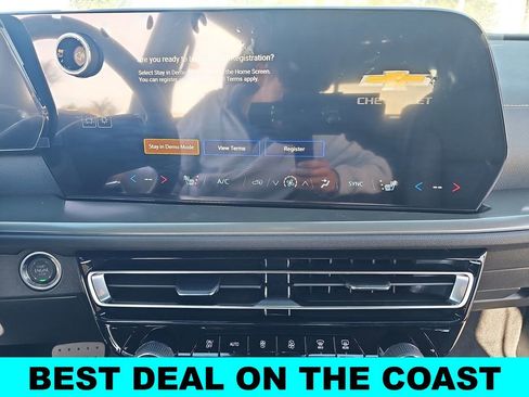 New 2026 Chevrolet Traverse LT w/ Sun and Wheel Package FWD image 21