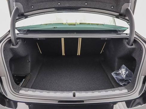 New 2026 BMW 330i xDrive Sedan w/ Premium Package AWD/4WD image 24