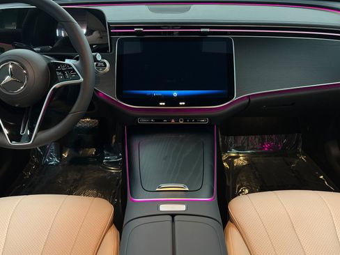 New 2026 Mercedes-Benz E 450 4MATIC Sedan image 13