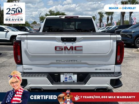 Used 2024 GMC Sierra 1500 Denali w/ Technology Package AWD/4WD image 5