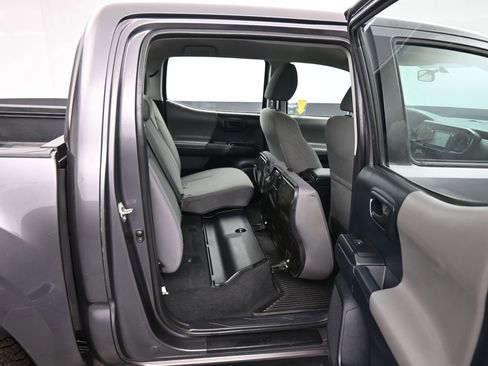 Used 2016 Toyota Tacoma SR w/ SR Convenience Package image 34