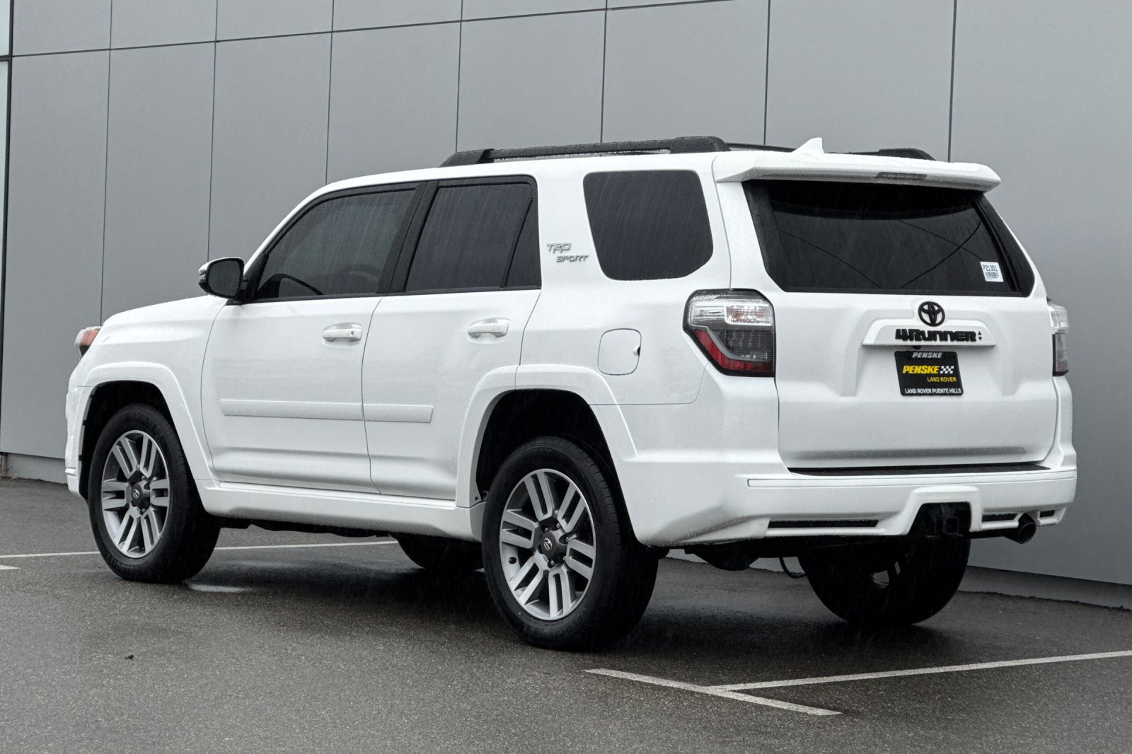 Used 2022 Toyota 4Runner TRD Sport w/ Technology Package AWD/4WD image 3