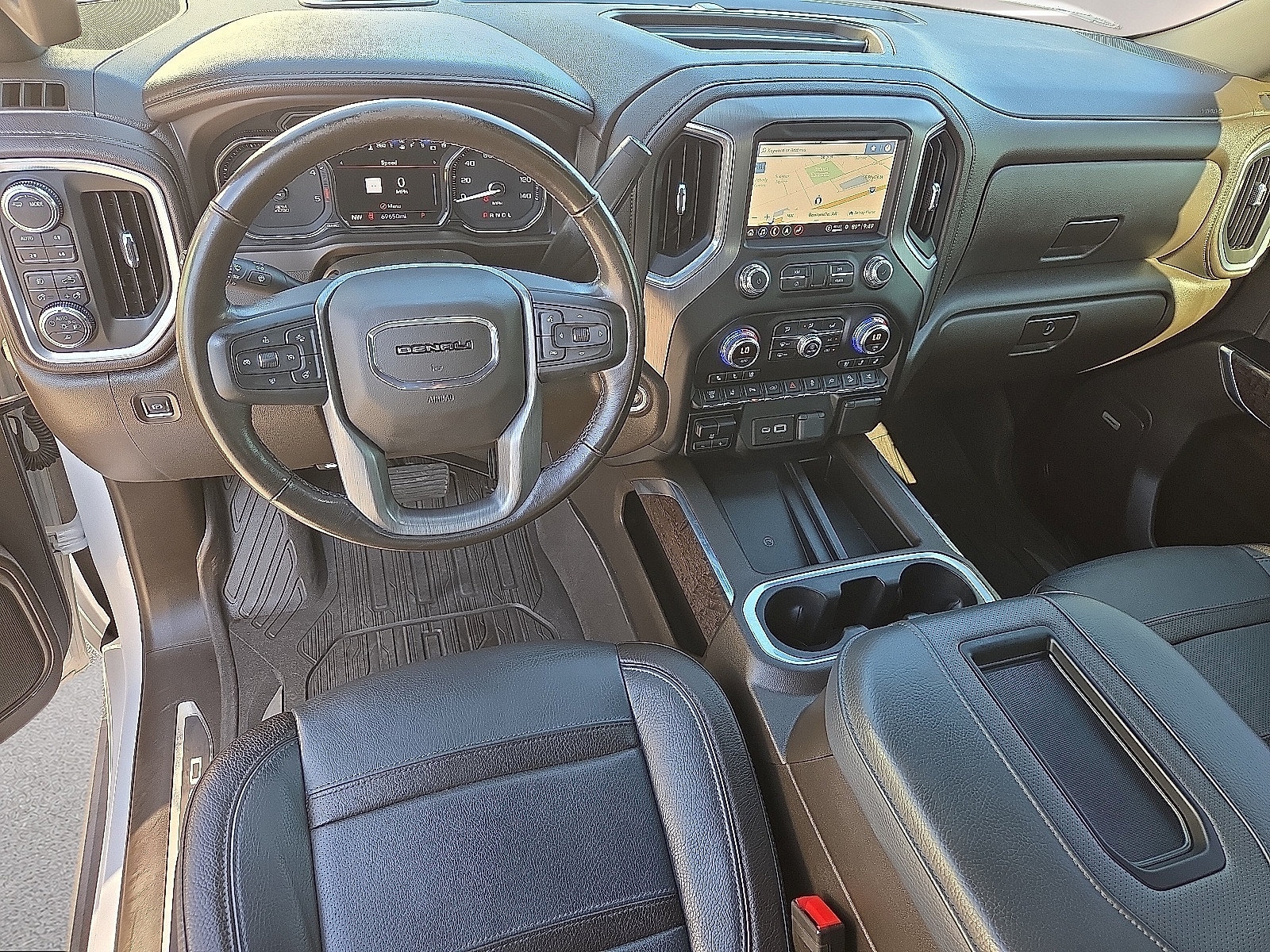 Used 2022 GMC Sierra 2500 Denali AWD/4WD image 6