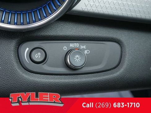 New 2025 Chevrolet Trax LT w/ Driver Confidence Package image 24