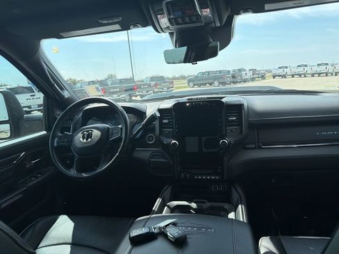 Used 2024 RAM 3500 Limited image 19