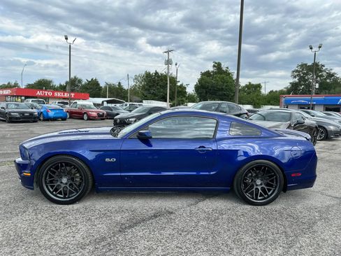 Used 2013 Ford Mustang GT Premium w/ Comfort Pkg RWD image 8