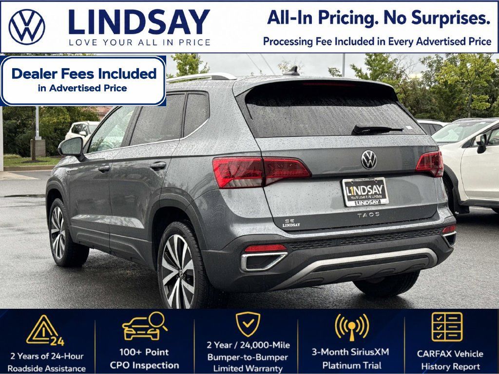 Used 2023 Volkswagen Taos SE w/ Panoramic Sunroof Package FWD image 5