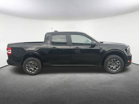 New 2025 Ford Maverick XLT image 6