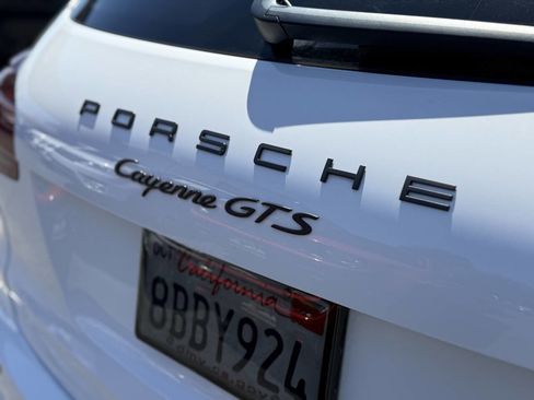 Used 2018 Porsche Cayenne GTS AWD/4WD image 5