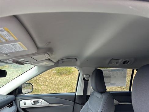 New 2026 Ford Explorer Active image 14