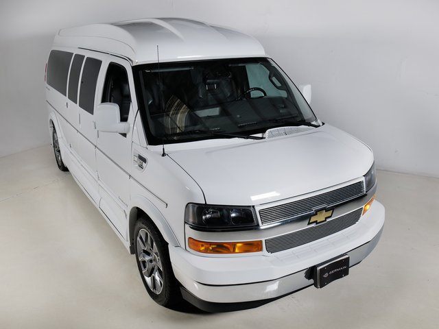 Used 2022 Chevrolet Express 2500 Extended w/ Enhanced Convenience Package RWD image 23