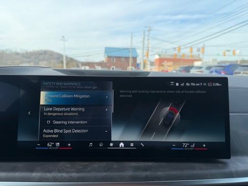 New 2026 BMW X5 xDrive50e w/ M Sport Package image 19