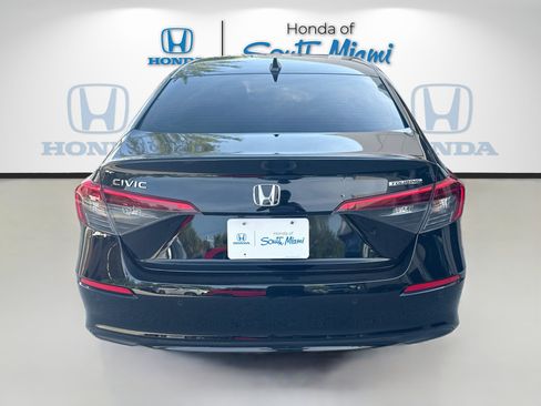Certified 2024 Honda Civic Touring image 6