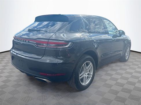 Used 2021 Porsche Macan image 6