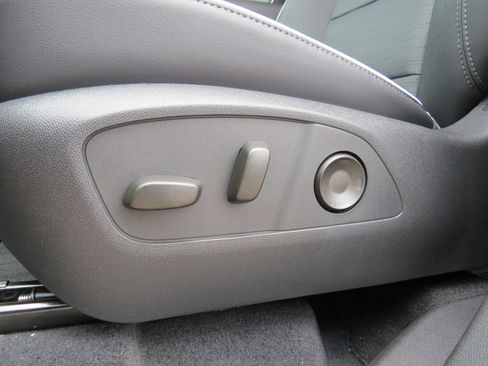 New 2026 Buick Enclave Sport Touring w/ Power Package image 16