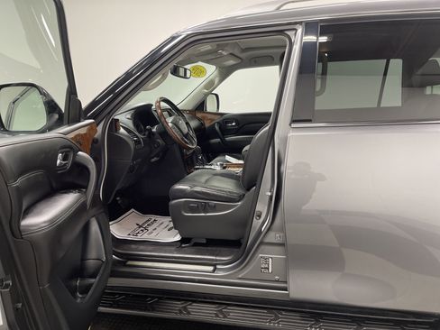 Used 2019 INFINITI QX80 Luxe image 9