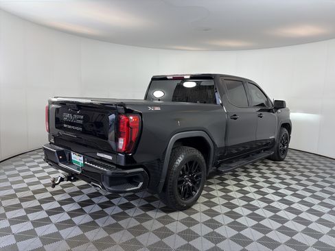 Used 2024 GMC Sierra 1500 Elevation w/ LPO, Elevation Black Package AWD/4WD image 10