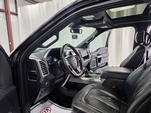 Used 2019 Ford F150 Platinum w/ Equipment Group 701A Luxury AWD/4WD image 10