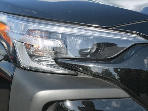 Certified 2025 Subaru Outback Onyx Edition AWD/4WD image 11