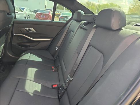 Used 2021 BMW 330i Sedan w/ M Sport Package image 11