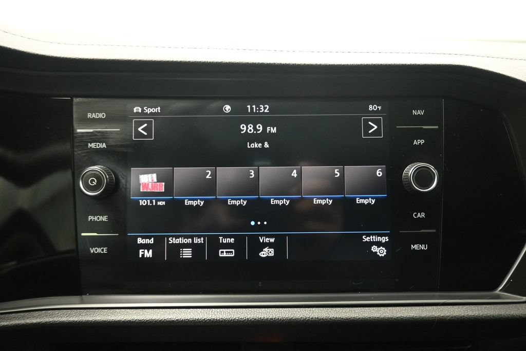 Used 2020 Volkswagen Jetta SEL Premium FWD image 17