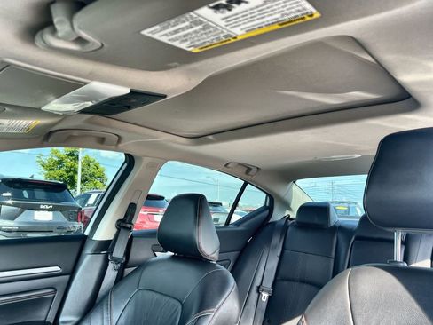Used 2023 Nissan Altima 2.5 SR w/ SR Premium Package FWD image 22