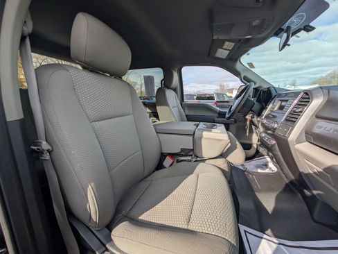 Used 2019 Ford F250 XLT w/ Snow Plow Prep Package image 43