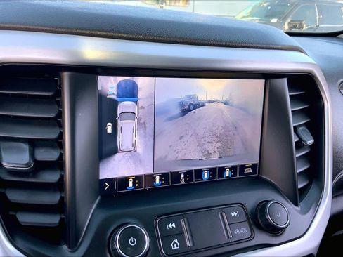 Used 2020 GMC Acadia SLT w/ Premium Package image 24