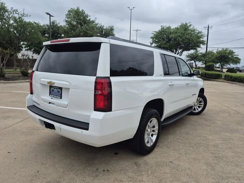 Used 2018 Chevrolet Suburban LT image 6