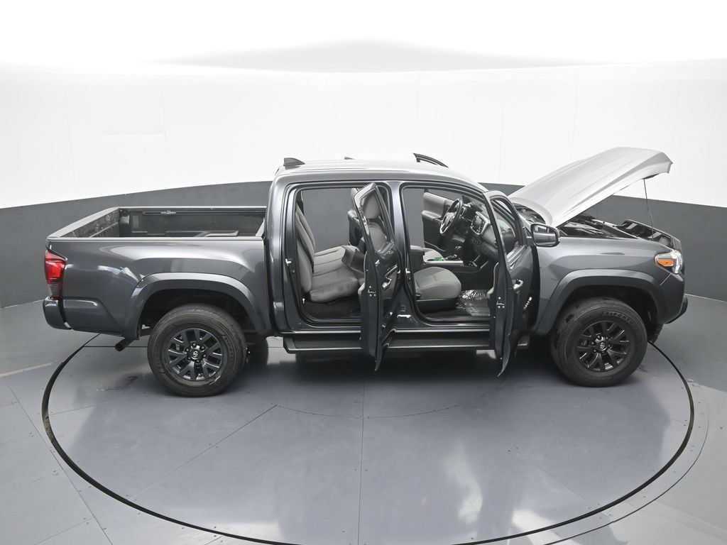 Used 2022 Toyota Tacoma SR5 w/ Technology Package RWD image 70