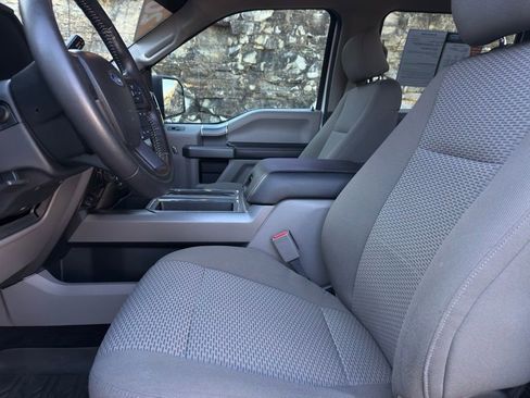 Used 2017 Ford F150 XLT w/ Equipment Group 302A Luxury image 18