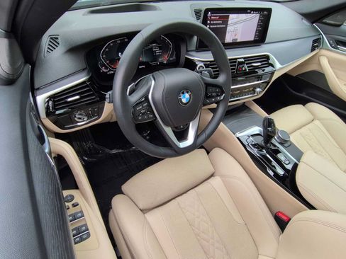 Used 2023 BMW 530i xDrive w/ Premium Package AWD/4WD image 10