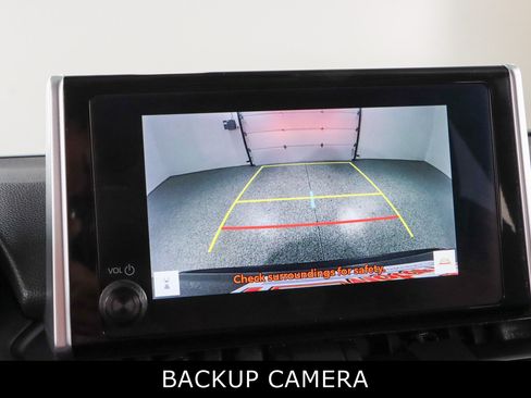 Used 2023 Toyota RAV4 XLE w/ Convenience Package FWD image 18