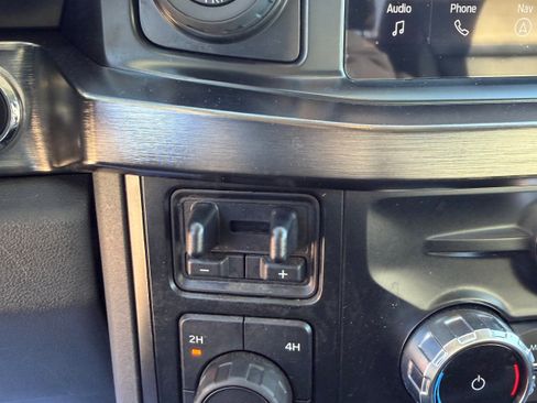 Used 2023 Ford F250 Lariat w/ Tow Technology Package image 19