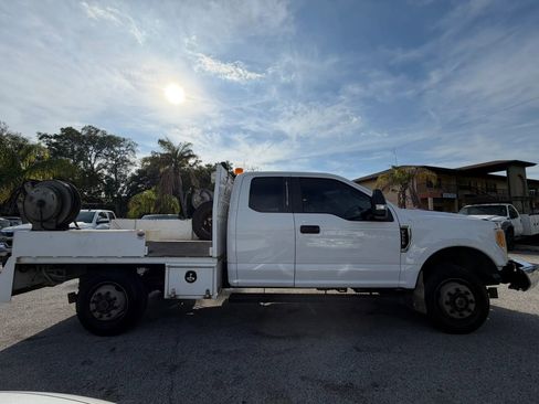 Used 2017 Ford F350 XL AWD/4WD image 8
