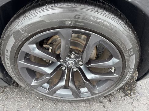 Used 2018 Nissan 370Z Touring RWD image 17