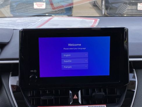 Certified 2025 Toyota Corolla LE image 27