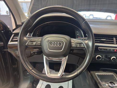 Used 2019 Audi Q7 3.0T Premium Plus AWD/4WD image 18