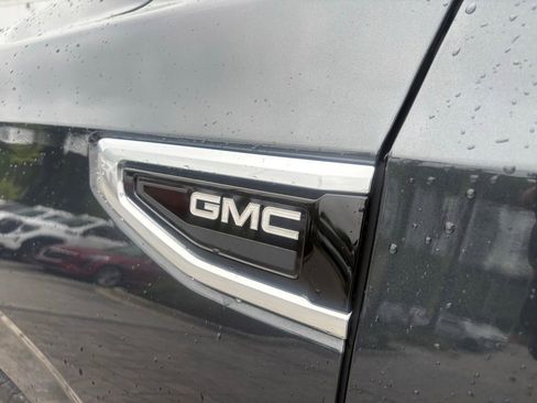 Used 2022 GMC Yukon XL Denali RWD image 12