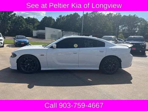 Used 2022 Dodge Charger Scat Pack w/ Harman/Kardon Audio Group RWD image 2