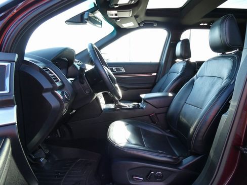 Used 2018 Ford Explorer Limited w/ Equipment Group 301A image 25