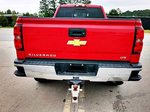 Used 2015 Chevrolet Silverado 2500 LTZ AWD/4WD image 8