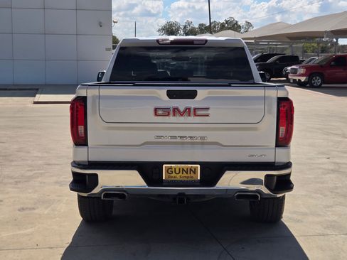 Certified 2022 GMC Sierra 1500 SLT w/ SLT Premium Package image 4